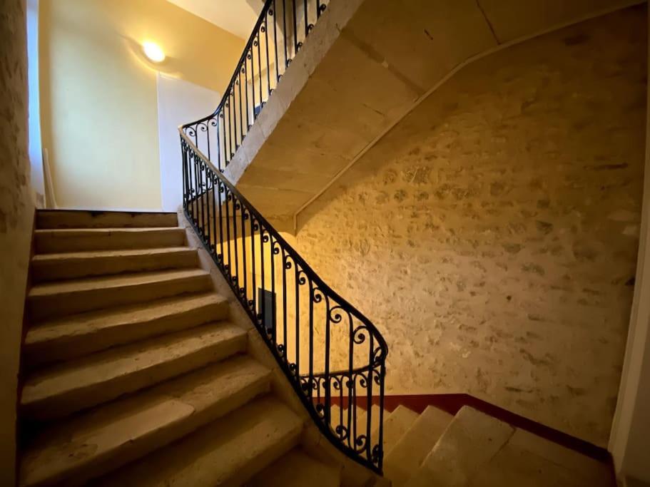 - Le Saugeron - Apartman Blaye Kültér fotó