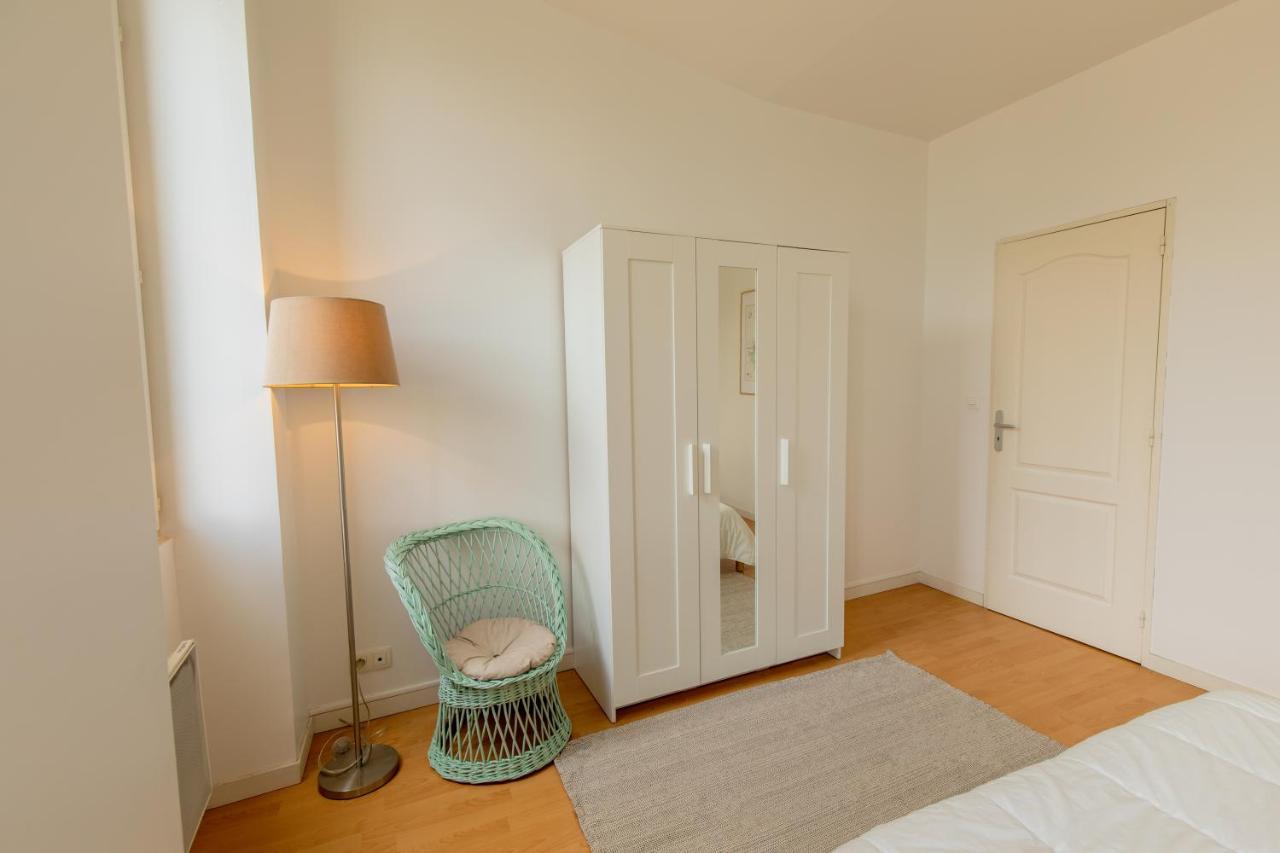 - Le Saugeron - Apartman Blaye Kültér fotó